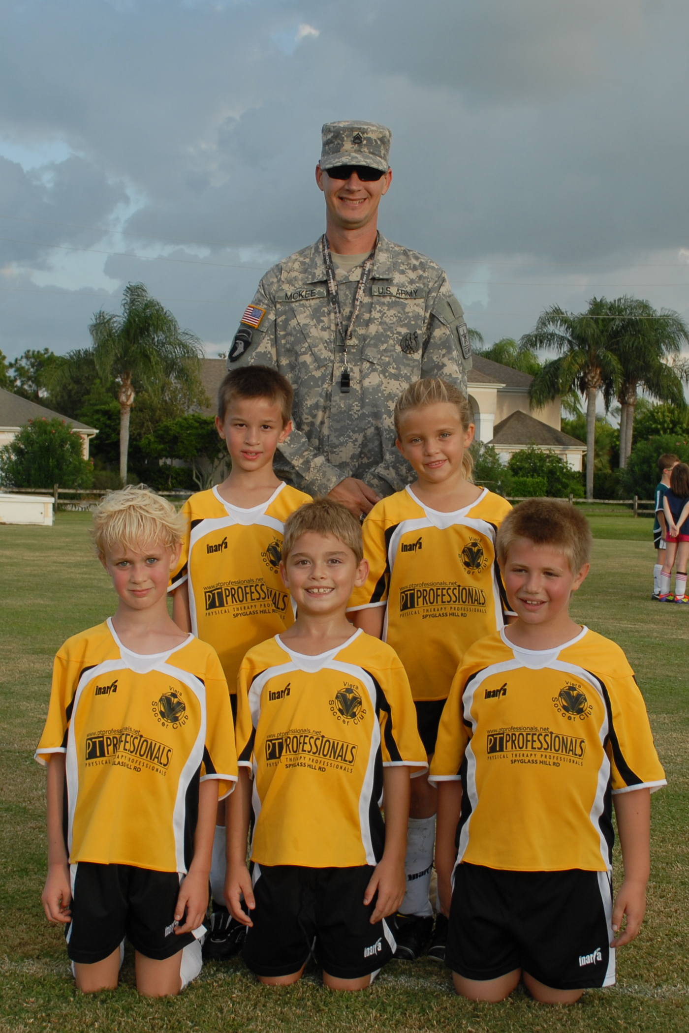 chlgu10_gold_team_coach